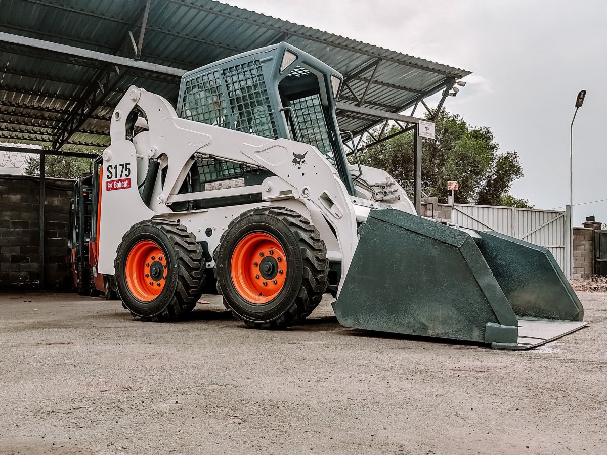 Bobcat S175